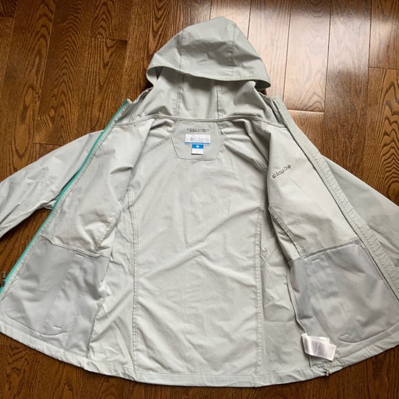 COLUMBIA Windbreaker Light Grey with Teal Detail. Size M. - Picture 4 of 9